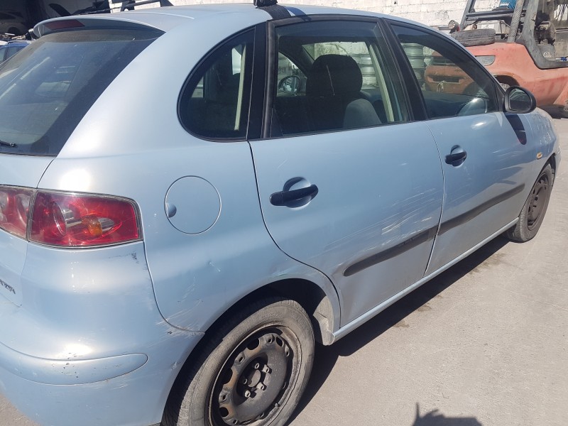 seat ibiza (6l1) del año 2004