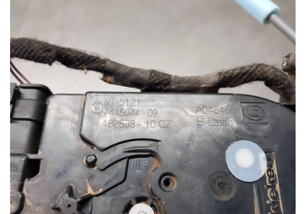 Recambio de cerradura puerta delantera derecha para bmw serie 3 berlina (g20) sport referencia OEM IAM 51217445044 7445044 