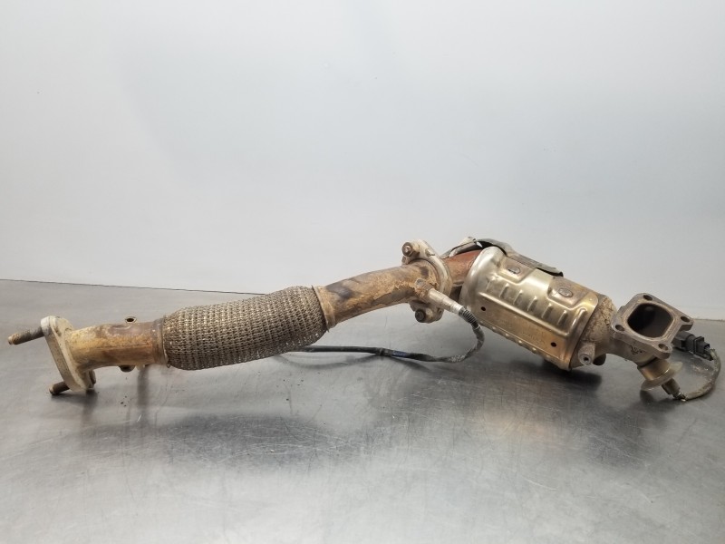 Recambio de catalizador para hyundai kona suv referencia OEM IAM 2853004HC0  