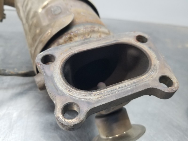 Recambio de catalizador para hyundai kona suv referencia OEM IAM 2853004HC0  