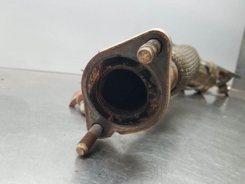 Recambio de catalizador para hyundai kona suv referencia OEM IAM 2853004HC0  