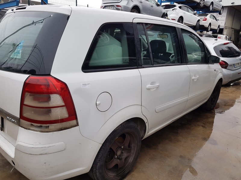 opel zafira b del año 2009