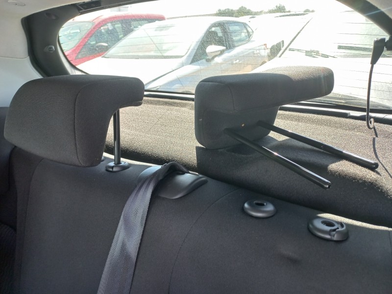 peugeot 208 del año 1950