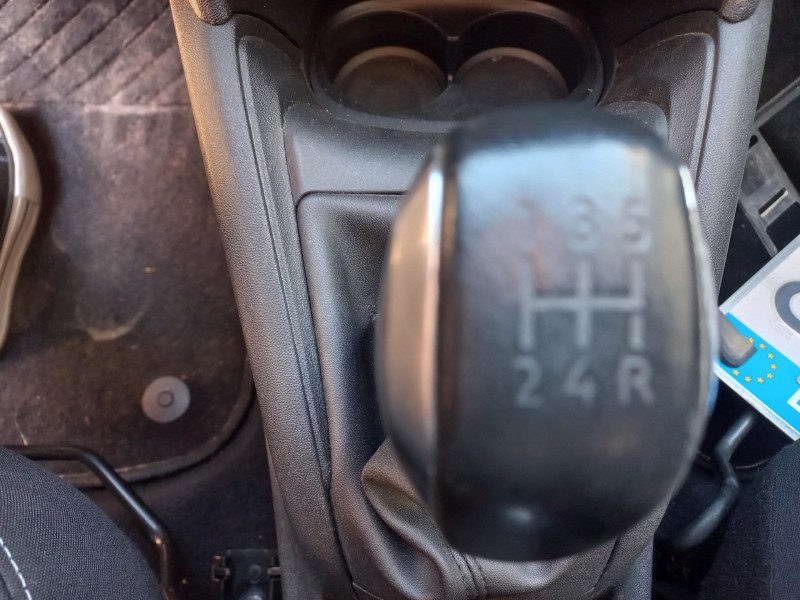 peugeot 208 del año 1950