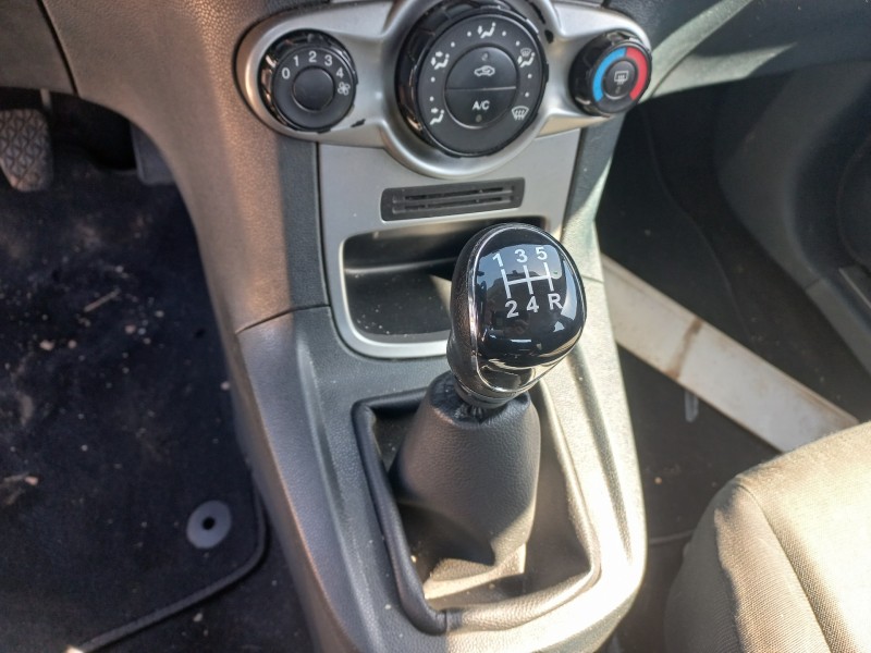 ford fiesta (cb1) del año 2009