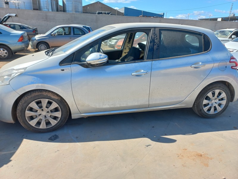 peugeot 208 del año 2014
