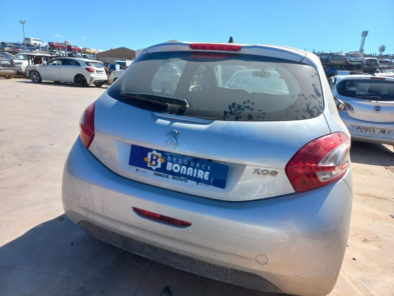 peugeot 208 del año 2014
