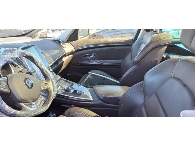 renault espace v del año 2020