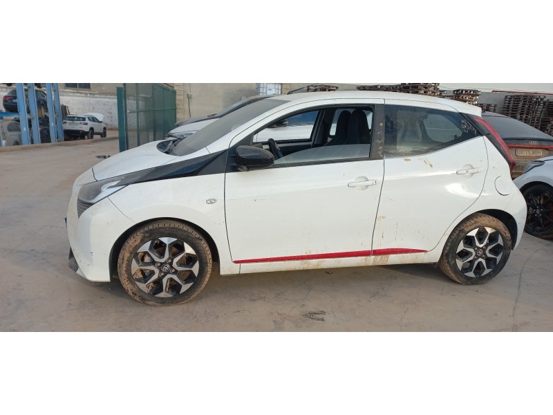 toyota aygo del año 2021