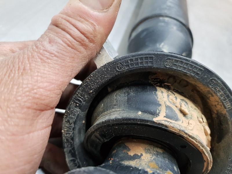 Recambio de transmision central para mercedes clase c (w206) 220 d referencia OEM IAM A2064109201 2064109201 