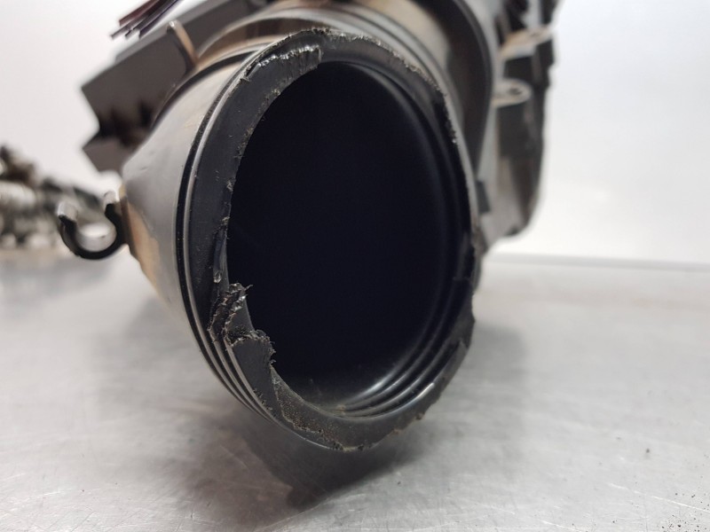 Recambio de filtro aire para volkswagen caddy ocio trendline referencia OEM IAM 1K0129607BB 03L906461A 0281002956 Recambio de filtro aire para volkswagen caddy ocio trendline referencia OEM IAM 1K0129607BB 03L906461A 0281002956