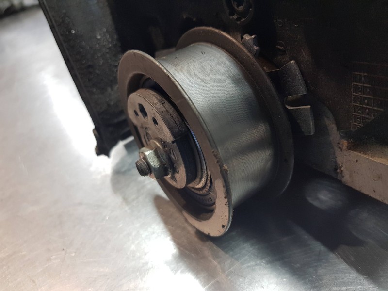 Recambio de culata para volkswagen caddy ocio trendline referencia OEM IAM 04L103064L   Recambio de culata para volkswagen caddy ocio trendline referencia OEM IAM 04L103064L