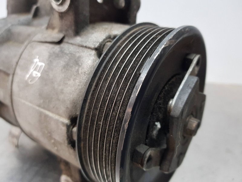 Recambio de compresor aire acondicionado para volkswagen caddy ocio trendline referencia OEM IAM 5Q0816803B   Recambio de compresor aire acondicionado para volkswagen caddy ocio trendline referencia OEM IAM 5Q0816803B