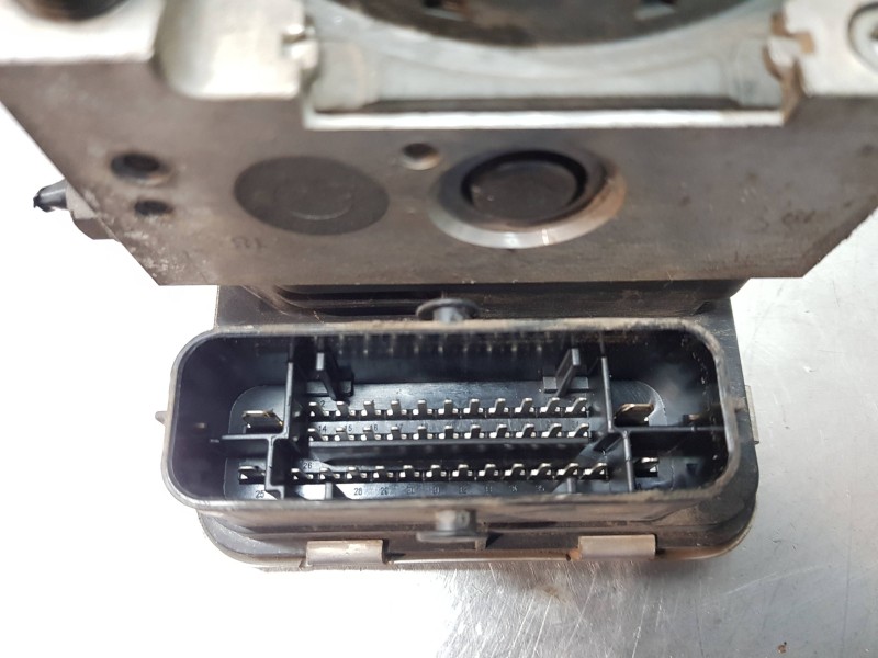 Recambio de abs para volkswagen caddy ocio trendline referencia OEM IAM 7E0614517M 10022008244  Recambio de abs para volkswagen caddy ocio trendline referencia OEM IAM 7E0614517M 10022008244