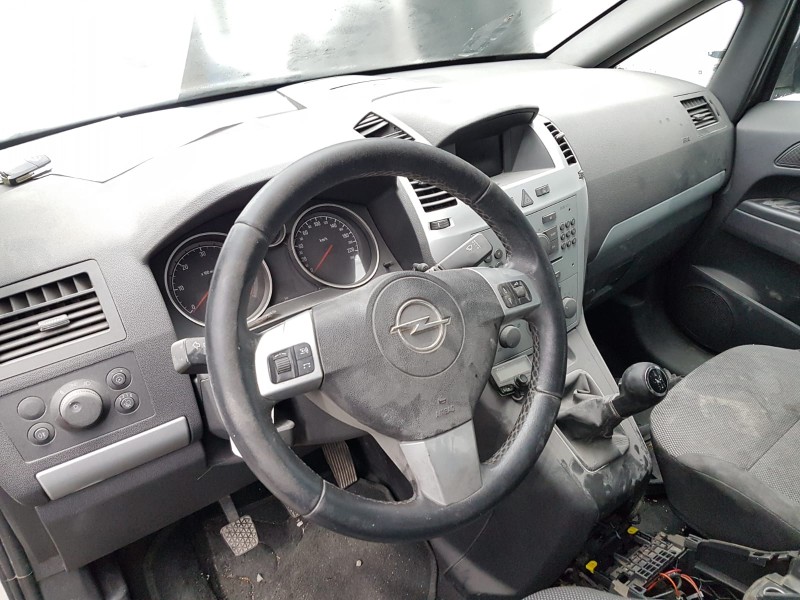 opel zafira b del año 2009