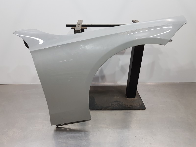 Recambio de aleta delantera derecha para mercedes clase c (w206) 220 d referencia OEM IAM A2368807200  