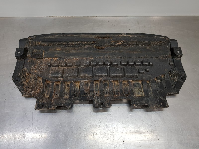 Recambio de cubrecarter para mercedes clase c (w206) 220 d referencia OEM IAM A2145202300  