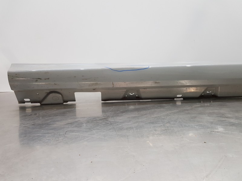 Recambio de faldon lateral para mercedes clase c (w206) 220 d referencia OEM IAM A23669801009999 A2366980100 
