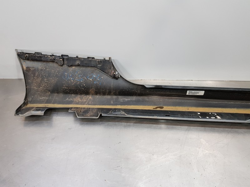 Recambio de faldon lateral para mercedes clase c (w206) 220 d referencia OEM IAM A23669801009999 A2366980100 