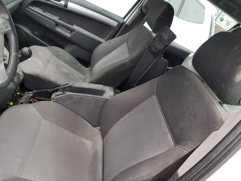 opel zafira b del año 2009