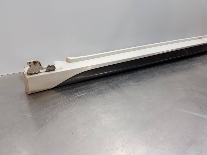 Recambio de faldon lateral para bmw x2 (f39) xdrive referencia OEM IAM 51778089915  