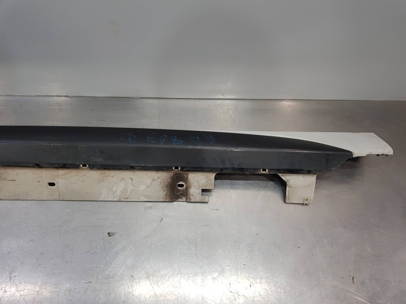 Recambio de faldon lateral para bmw x2 (f39) xdrive referencia OEM IAM 51778089915  