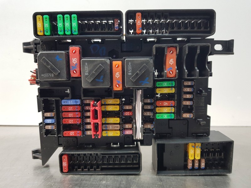 Recambio de caja reles / fusibles para bmw x2 (f39) xdrive referencia OEM IAM 9270355 9360501 