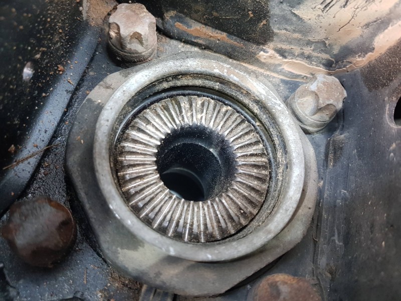 Recambio de mangueta trasera derecha para bmw x2 (f39) xdrive referencia OEM IAM 33308842880  