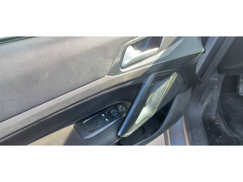 peugeot 308 sw del año 2018