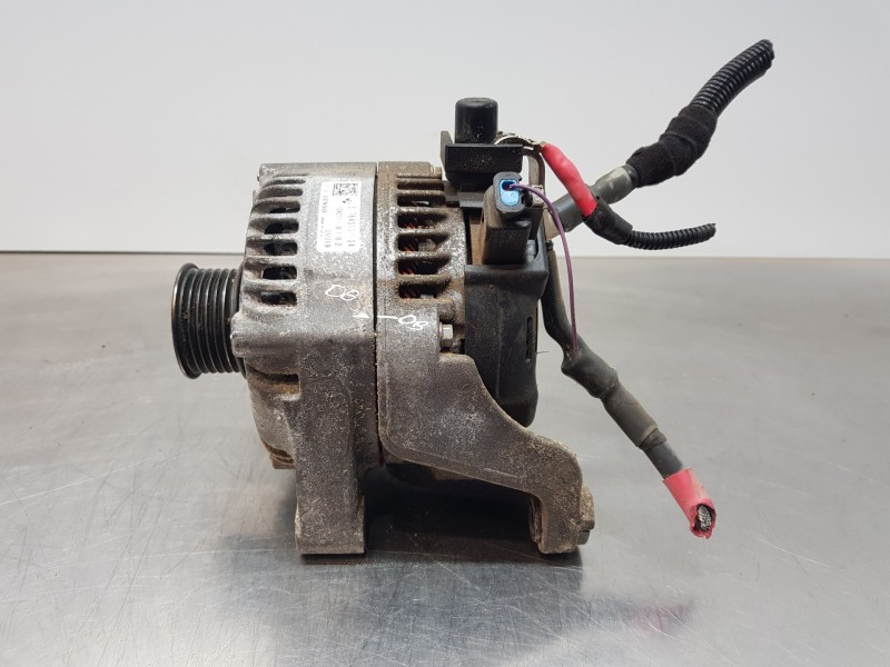 Recambio de alternador para bmw x1 (f48) sdrive referencia OEM IAM 12317646814 12317646814 7640131
