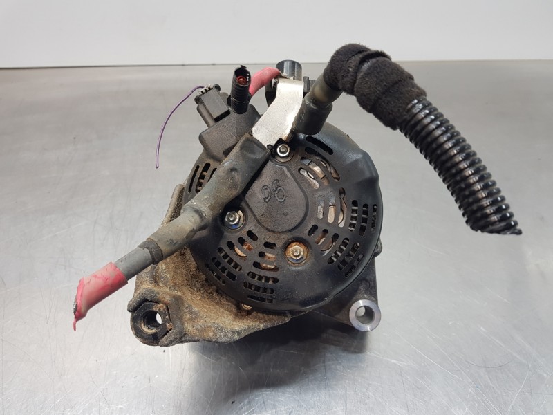 Recambio de alternador para bmw x1 (f48) sdrive referencia OEM IAM 12317646814 12317646814 7640131