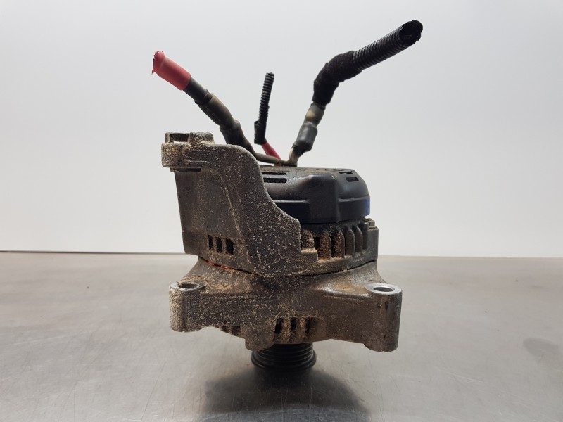 Recambio de alternador para bmw x1 (f48) sdrive referencia OEM IAM 12317646814 12317646814 7640131