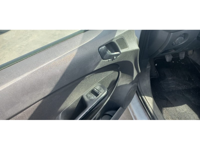 opel corsa d del año 2009