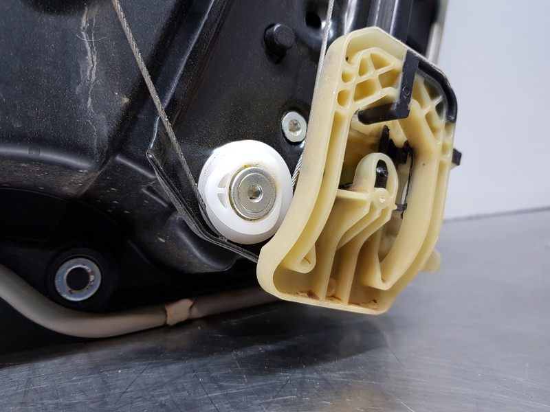 Recambio de elevalunas delantero izquierdo para bmw serie 3 berlina (g20) sport referencia OEM IAM 51338498853 7432231 