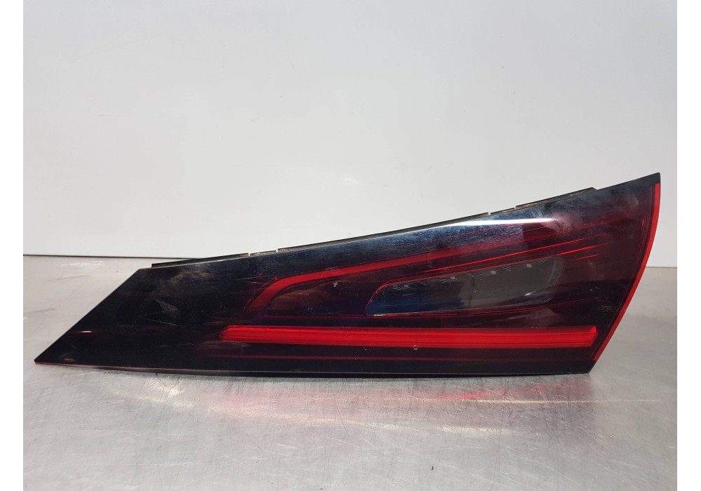 Recambio de piloto trasero derecho interior para mercedes clase c (w206) 220 d referencia OEM IAM A2549065202  