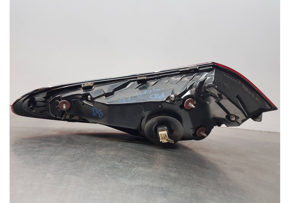 Recambio de piloto trasero derecho interior para mercedes clase c (w206) 220 d referencia OEM IAM A2549065202  