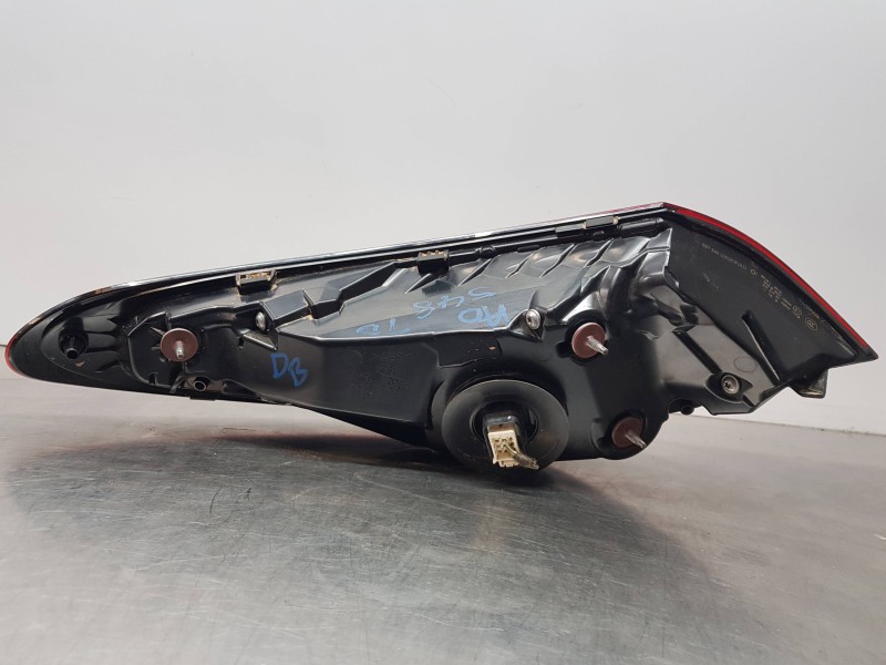 Recambio de piloto trasero derecho interior para mercedes clase c (w206) 220 d referencia OEM IAM A2549065202  