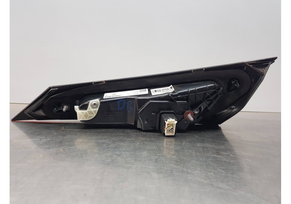 Recambio de piloto trasero izquierdo interior para mercedes clase c (w206) 220 d referencia OEM IAM A2549065102  