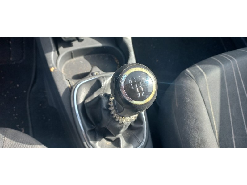 opel corsa d del año 2009