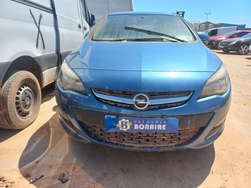 opel astra j lim. del año 2013