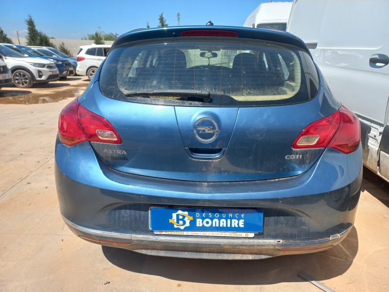 opel astra j lim. del año 2013
