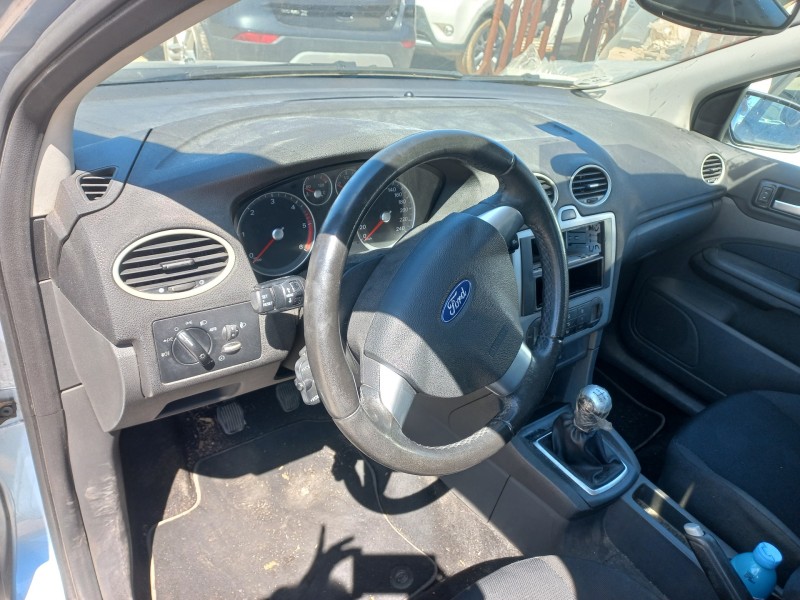 ford focus berlina (cap) del año 2006