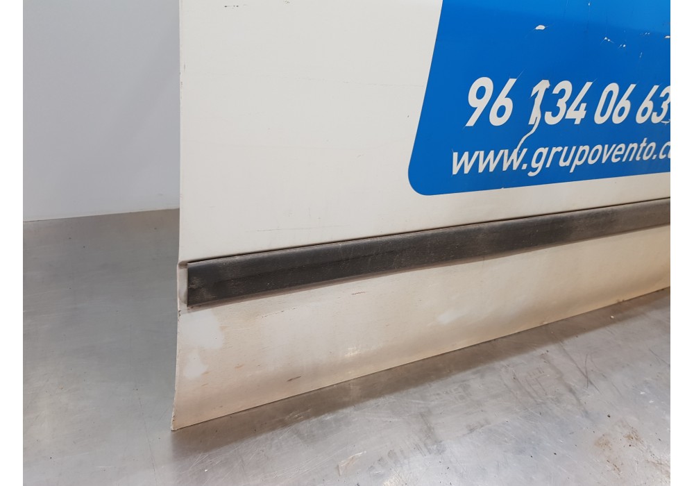 Recambio de porton lateral derecho para ford transit caja abierta ´06 mixta referencia OEM IAM 4770114 1C15B24602KK  Recambio de porton lateral derecho para ford transit caja abierta ´06 mixta referencia OEM IAM 4770114 1C15B24602KK