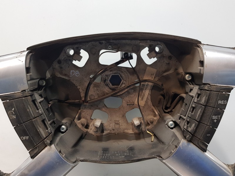 Recambio de volante para ford transit caja abierta ´06 mixta referencia OEM IAM 1372294 6C113600CBZHLX 