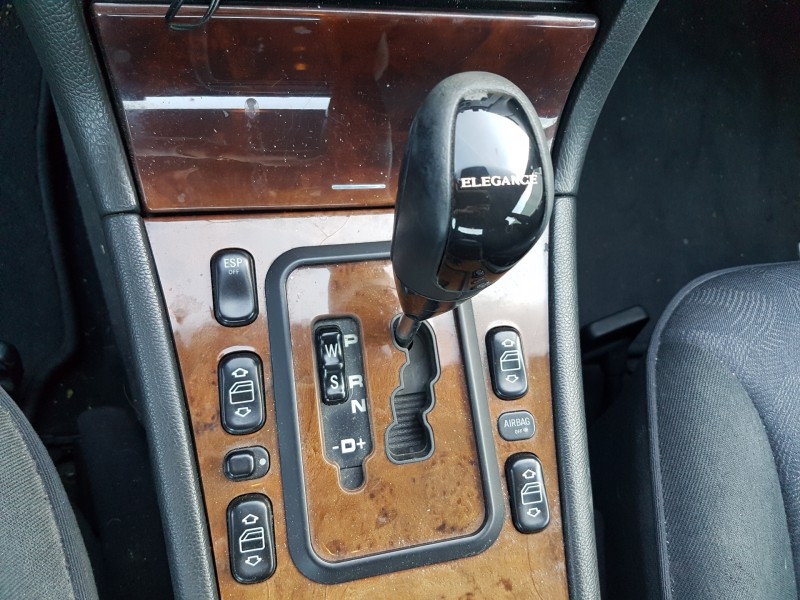 mercedes clase e (w210) berlina diesel del año 2001