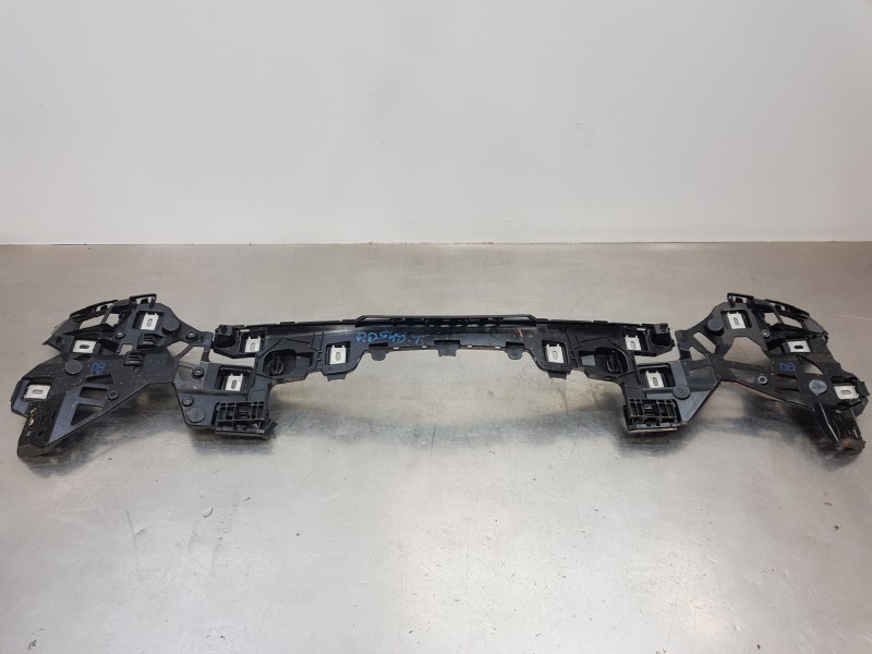 Recambio de molduras traseras para mercedes clase c (w206) 220 d referencia OEM IAM A2368802201 A2368801100 