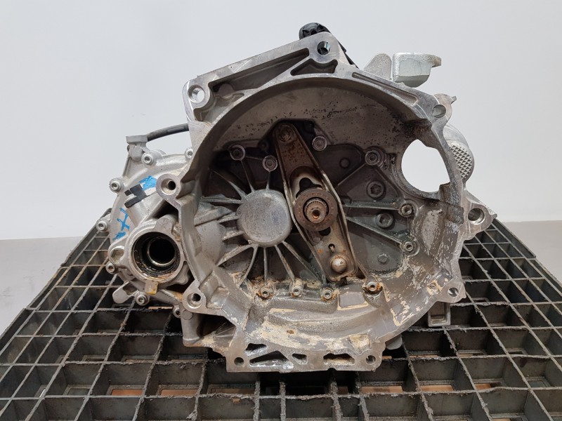 Recambio de caja cambios para audi a1 sportback (gba) ego referencia OEM IAM USM 0DF300045L 