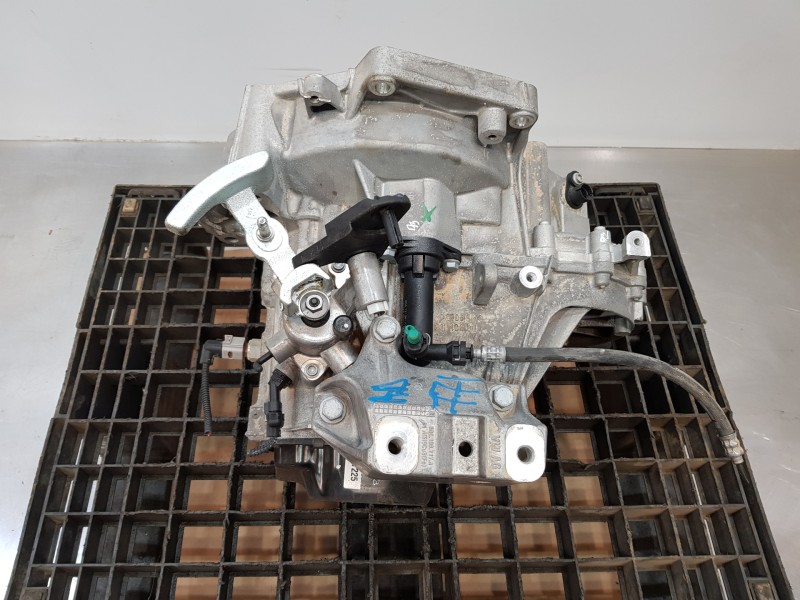 Recambio de caja cambios para audi a1 sportback (gba) ego referencia OEM IAM USM 0DF300045L 