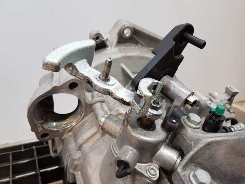 Recambio de caja cambios para audi a1 sportback (gba) ego referencia OEM IAM USM 0DF300045L 