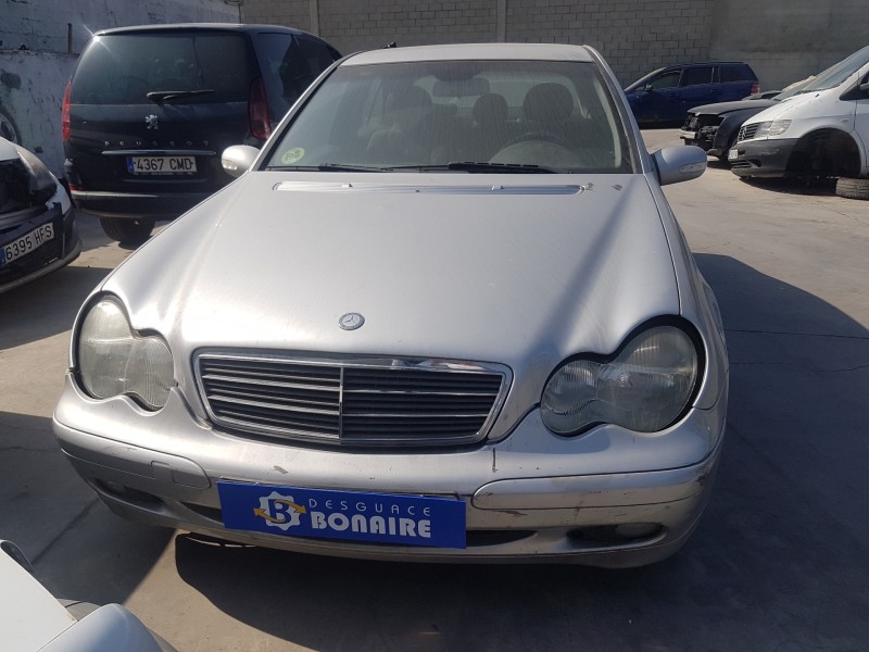 mercedes clase c (w203) berlina del año 2003